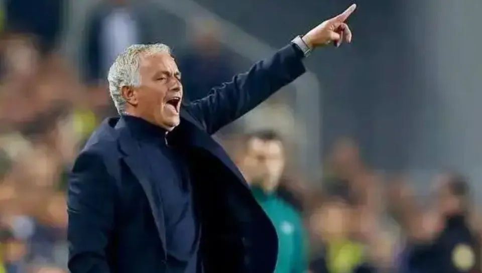 竞技宝- 费内巴切迎德国杯关键赛，训练课后复出首秀，质疑声四起，资深球员宣示担当