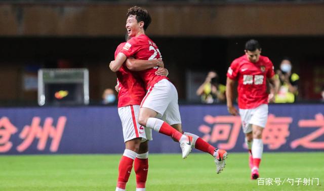 竞技宝-包含摩托车赛常规赛焦点战：川蜀雄狮队大胜岭北雷豹队，外线火力全开。逆风翻盘的范本的词条