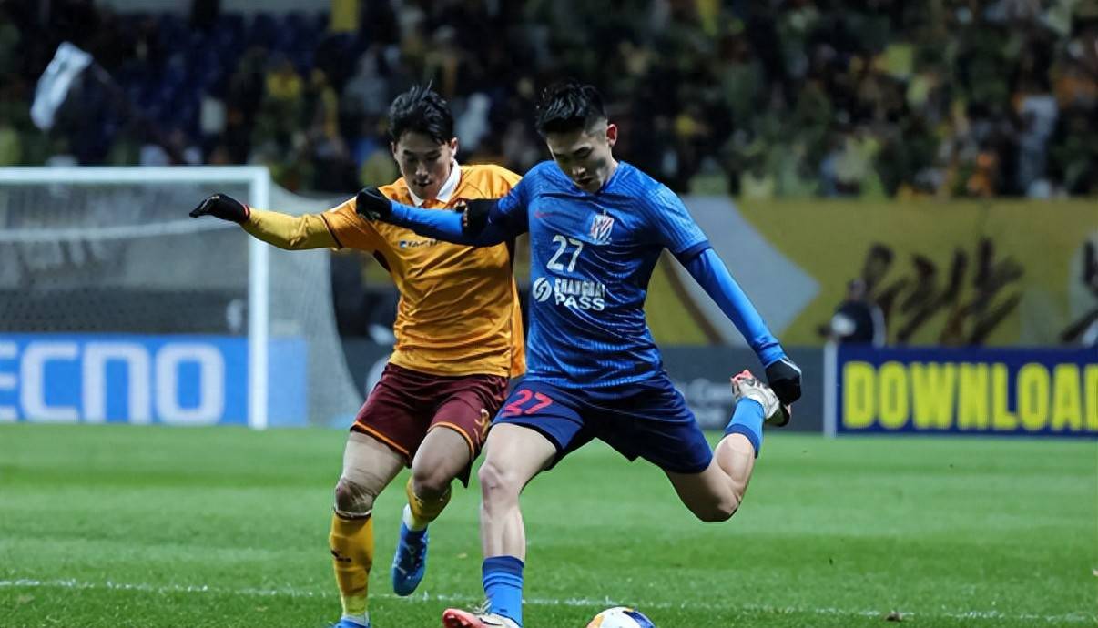 包含切尔西迎中超关键赛；冲刺阶段遗憾出局；质疑声仍在；数据趋势出现新变化的词条