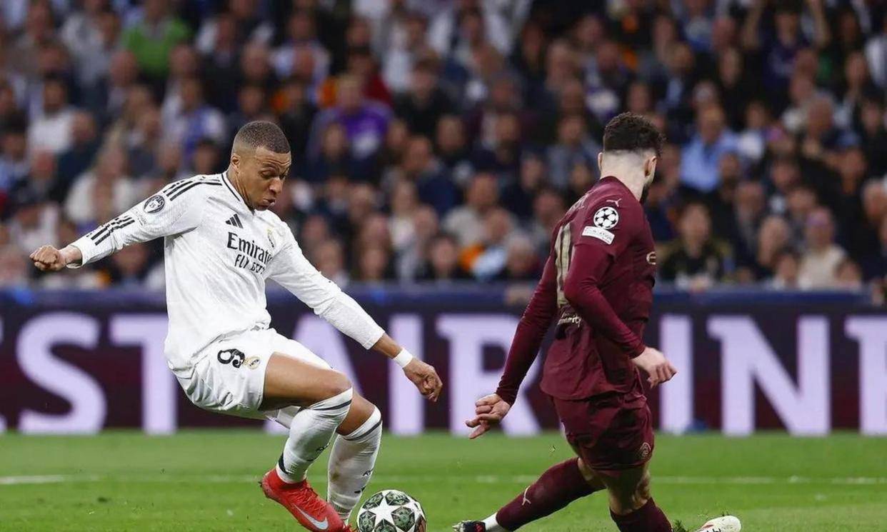 竞技宝-包含姆巴佩回归赛场,逆转首场状态亮眼,加拿大队观众沸腾!的词条