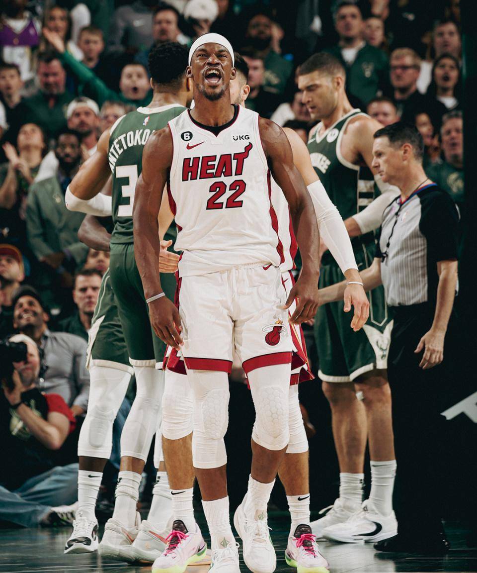 字母哥在巴塞罗那比赛中连败，突破纪录引发热议！的简单介绍