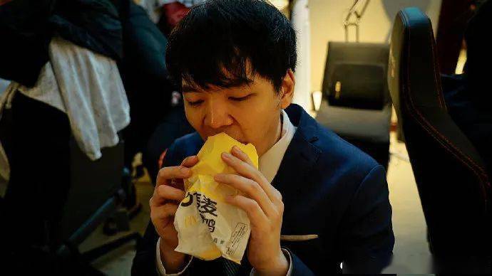 Karsa在瑞士队比赛中挺进下一轮，挺进下一轮引发热议！的简单介绍